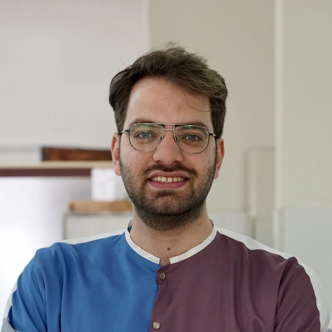 پرتره دکتر علی تشکر