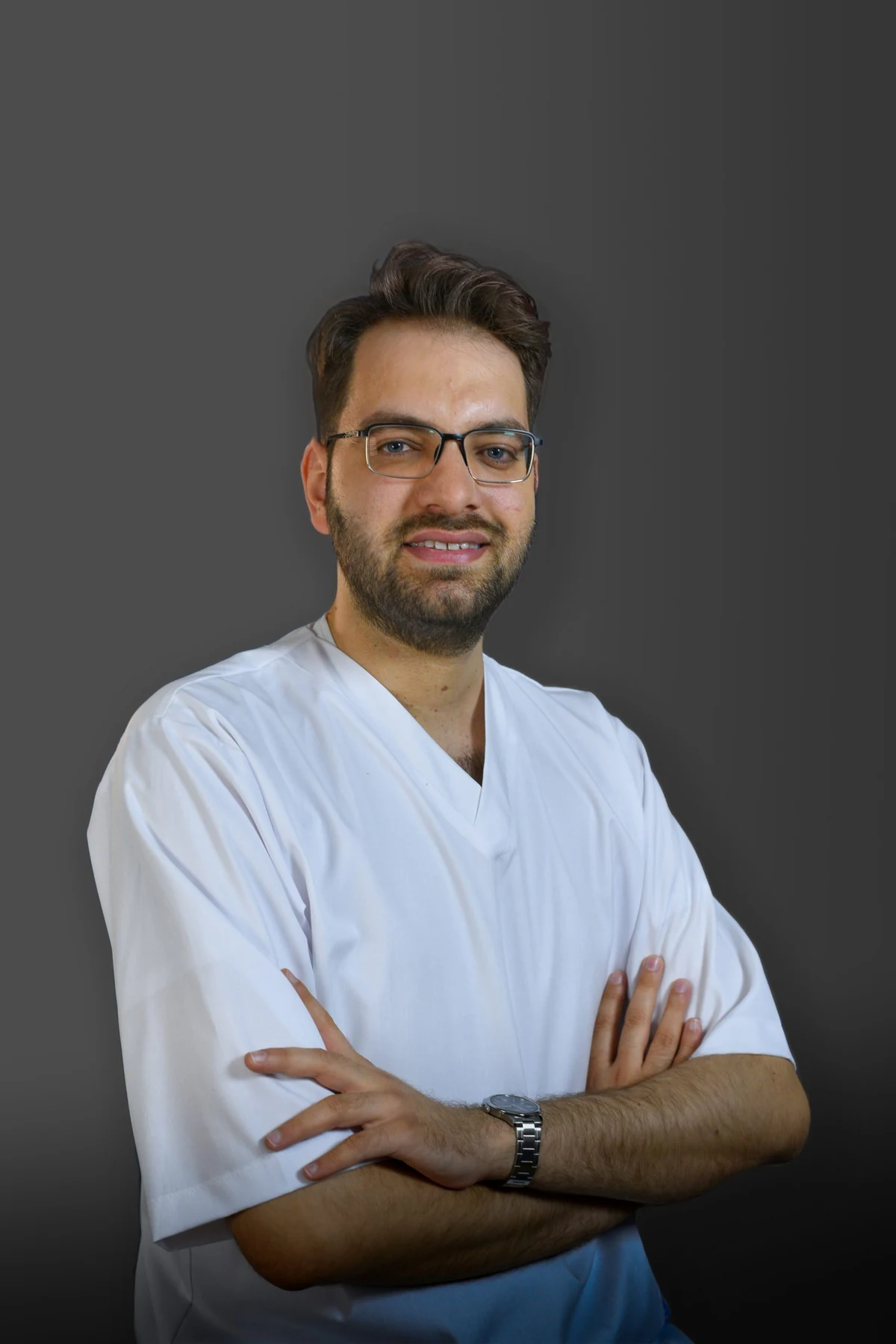 دکتر علی تشکر، متخصص ارتودنسی